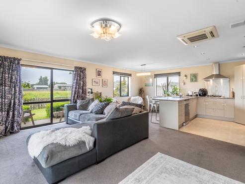 139 Ball Street, Kingswell
