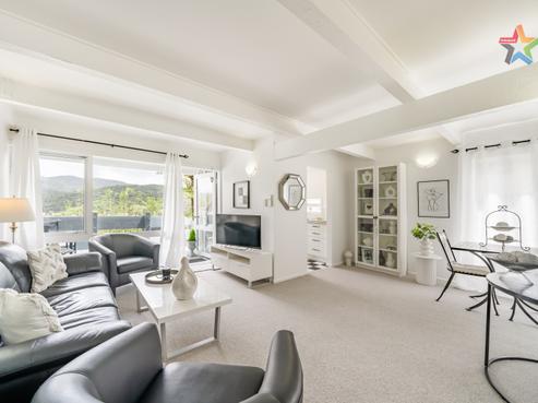 2/99 Major Drive, Kelson