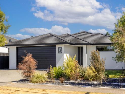 33 Kahuraki Drive, Pegasus
