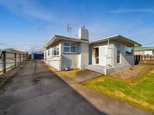 64 Reid Avenue, Hawera