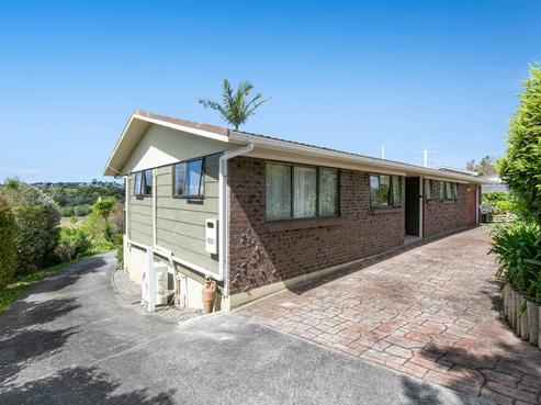 18 Rimu Road, Stanmore Bay
