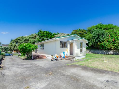 61 Queens Road, Waikanae Beach