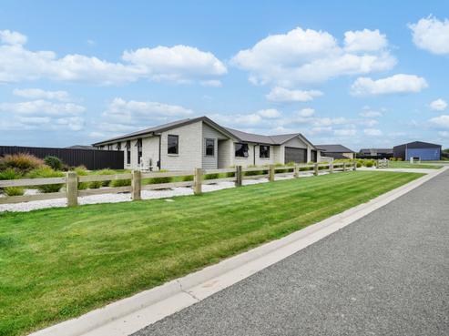 15 Chatham Rise, Tisbury