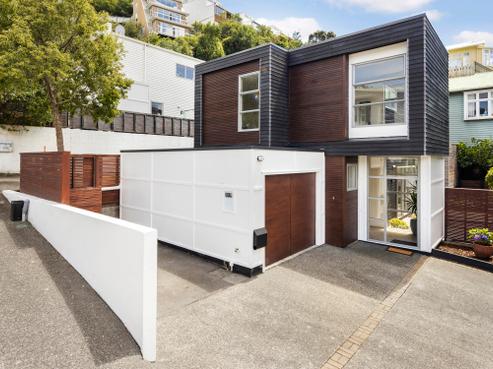 4 Tiketike Way, Brooklyn