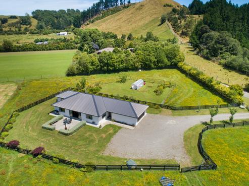 946D Finnis Road, Pohangina