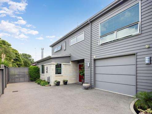 2B Jellicoe Drive, Hamilton East