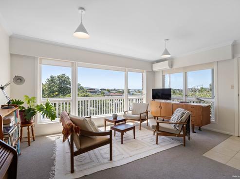 2/8 Geraldine Place, Kohimarama