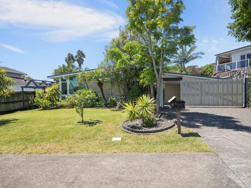 8 Andrea Place, Sunnyhills