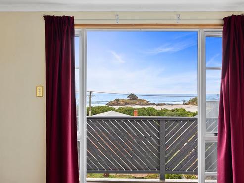 996 Brighton Road, Brighton