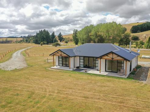 1210 Pleasant Point-Cave Highway, Pleasant Point