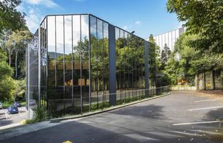 FULL FLOOR ON GRAFTON
