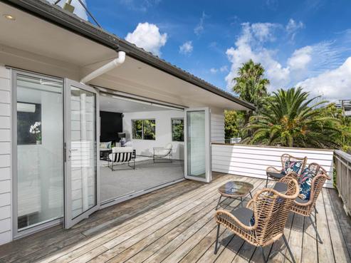 24 Korotaha Terrace, Rothesay Bay