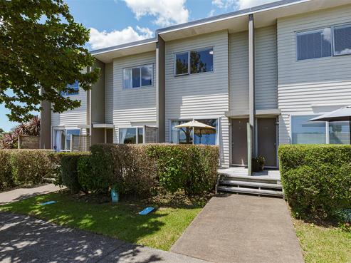 61/7 Kelvin Hart Drive, East Tamaki
