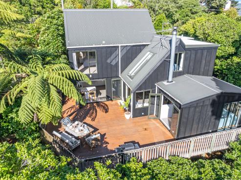 12 Palm Grove, Belmont