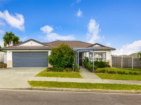 8 Bonny Crescent, Massey