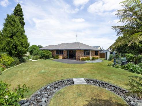 5 Newfield Drive, Fairview Downs