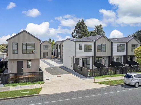 13/47 Beach Road, Te Atatu Peninsula
