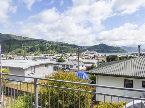 16A Broadway, Picton
