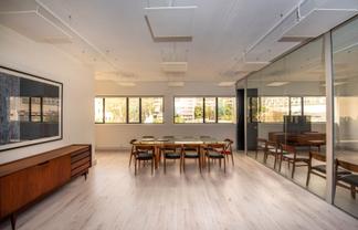 MODERN OFFICE SPACE WITH QUALITY FITOUTS
