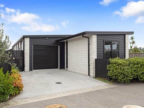 7 Repo Lane, Poike