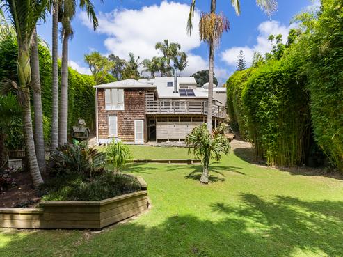 106 Braemar Road, Castor Bay