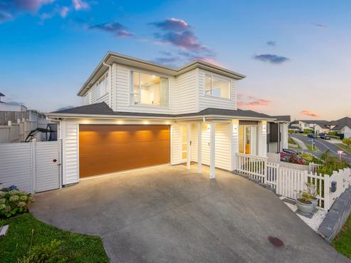 14 Davey Crescent, Orewa