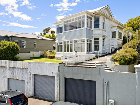 49 The Crescent, Roseneath