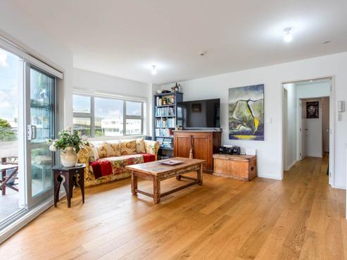 16/270 Onewa Road, Birkenhead