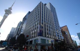 TOP LOCATION ON QUEEN STREET
