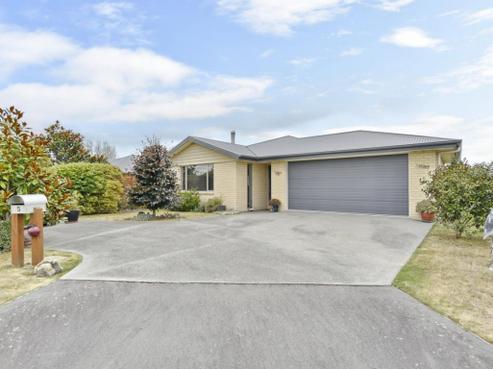 6 Wineberry Avenue, Amberley