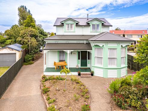 21 Smithfield Road, Tawhero
