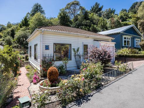 27 Montague Street, North East Valley