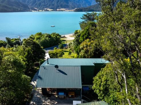 3900 Kenepuru Road, Kenepuru Sound