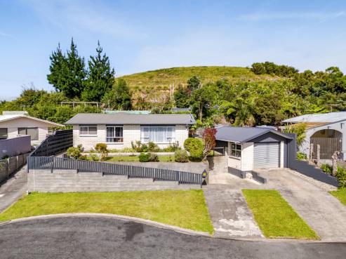 15 Shaldon Crescent, Blagdon