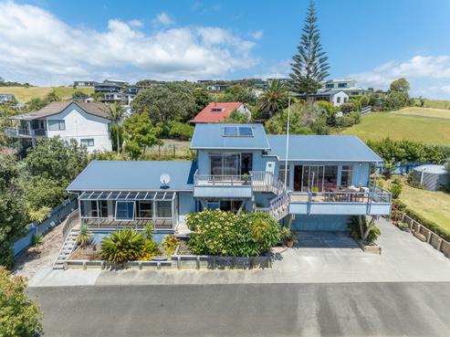 43 Stratford Drive, Cable Bay