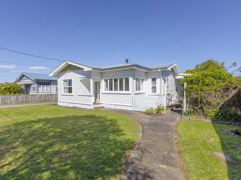 90 Racecourse Road, Waipukurau and Surrounds