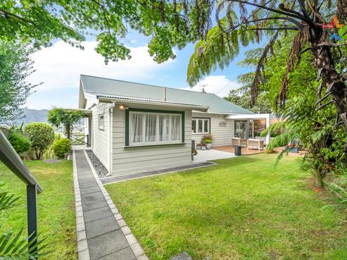 31 Tirohanga Road, Tirohanga