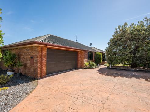 17 Saint James Avenue, Richmond