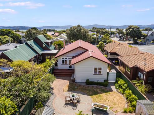 49 Oroua Street, Eastbourne