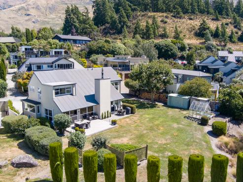 21 Morrows Mead, Wanaka