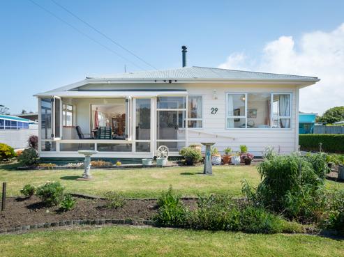29 Roretana Drive, Athenree