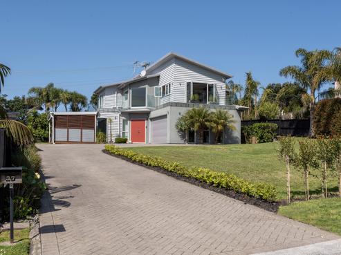37 Liberty Crescent, Beachlands