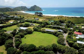 5H Oruawharo Lane, Great Barrier Island