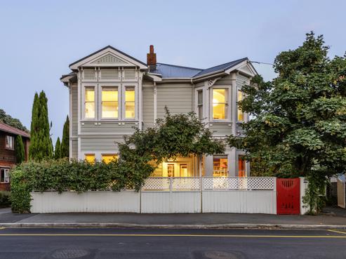 54 Hobson Street, Thorndon