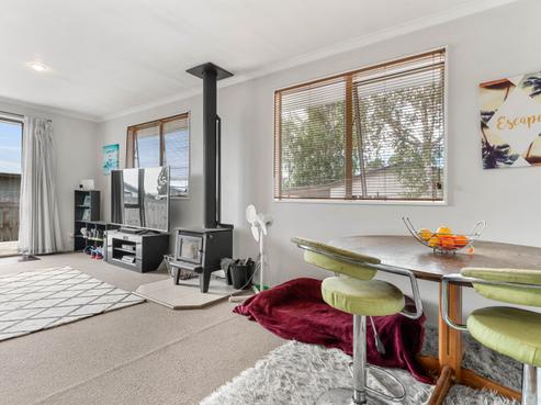 18 Solway Crescent, Solway