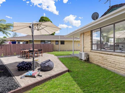 2/44 West Street, Pukekohe
