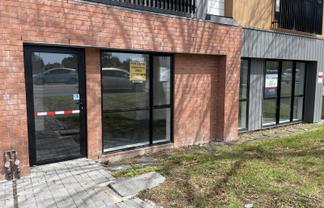 Cost effective, street exposure & flexible option