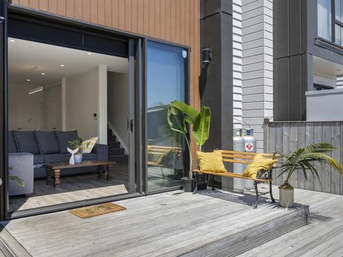 10 Parahau Road, Papakura