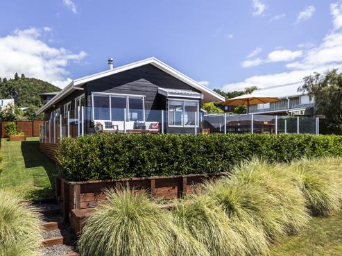 10 Ngati Parekawa Drive, Whareroa