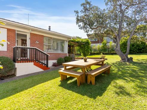 2/16 Girrahween Drive, Totara Vale